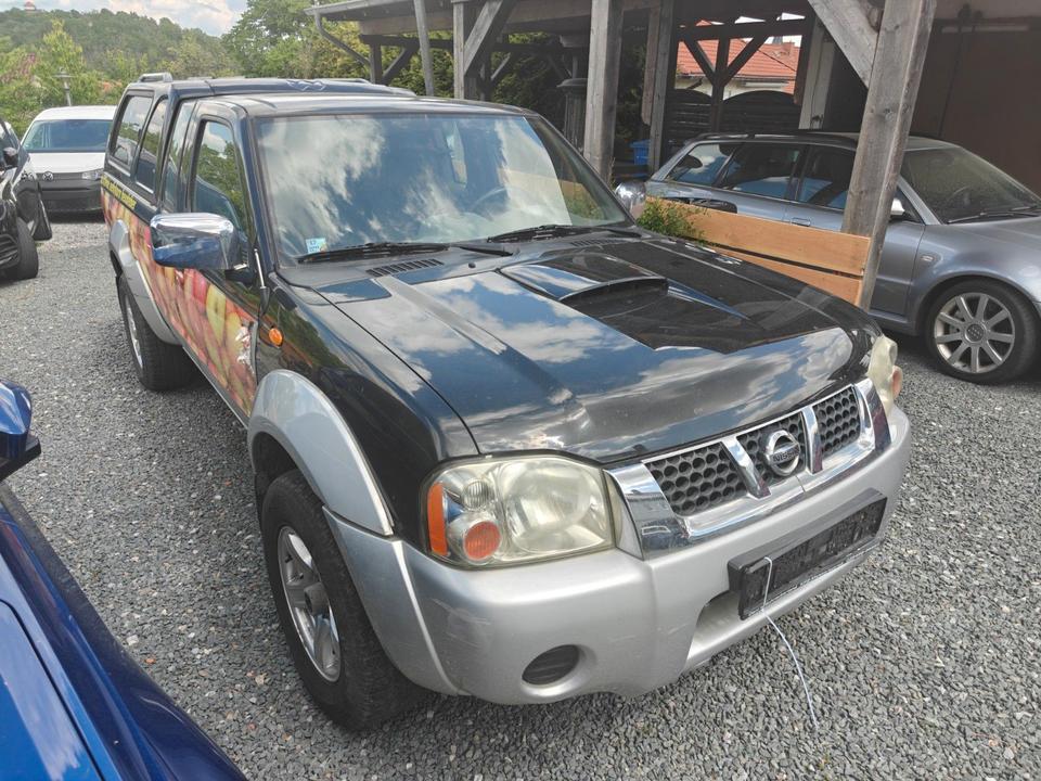 Авто з Европи для ЗСУNissan Navara Pic Up 4x4  пробіг: 195000 рік: August 2004 Diesel потужність:133 PS коробка: Manuell ціна: 4800 - Фото 1