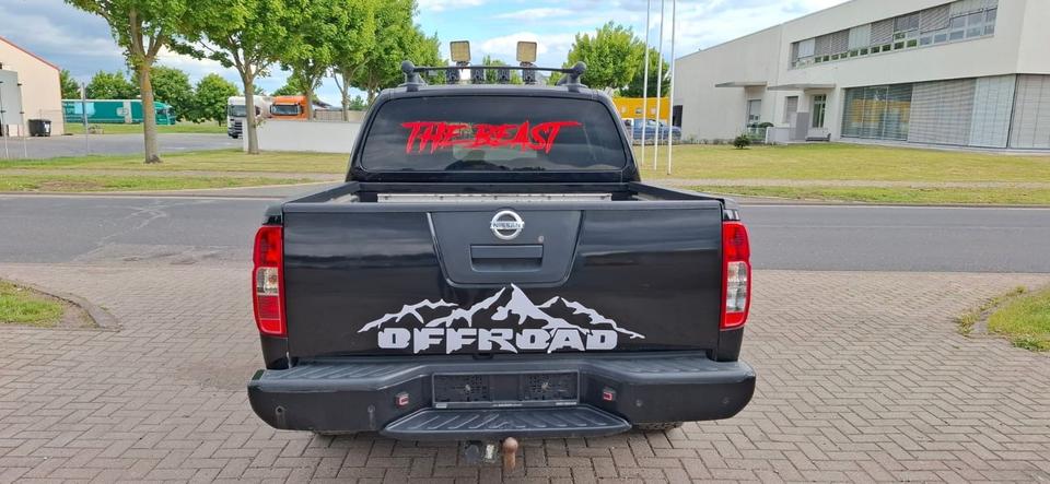 Nissan Navara Pickup Double Cab LE 4X4 пробіг: 305116 рік: September 2009 Diesel потужність:171 PS коробка: Automatik ціна: 3850 - Фото 5