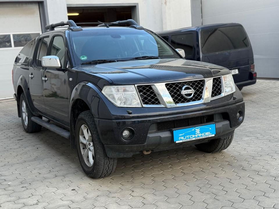 Nissan Navara Pickup Double Cab LE 4X4,Voll пробіг: 269000 рік: Oktober 2006 Diesel потужність:171 PS  коробка: Manuell ціна: 5999 Schwarz Euro4 - Фото 1