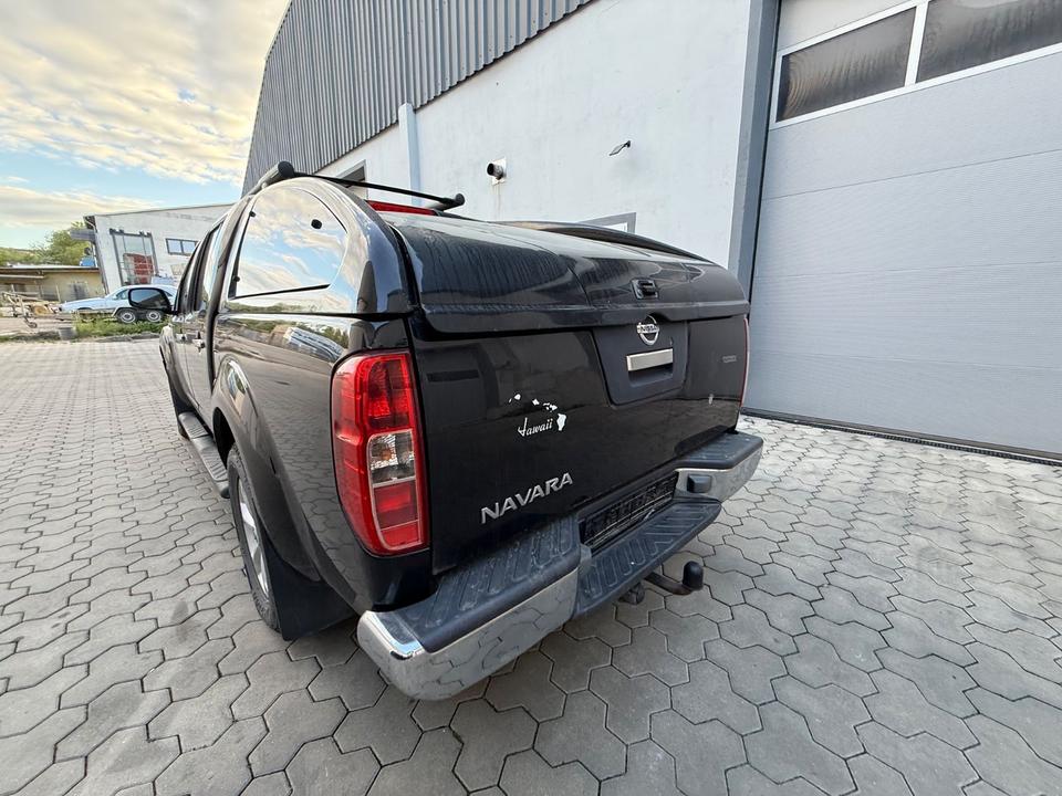 Nissan Navara Pickup Double Cab LE 4X4,Voll пробіг: 269000 рік: Oktober 2006 Diesel потужність:171 PS  коробка: Manuell ціна: 5999 Schwarz Euro4 - Фото 5