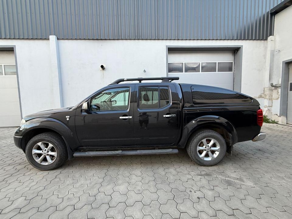 Nissan Navara Pickup Double Cab LE 4X4,Voll пробіг: 269000 рік: Oktober 2006 Diesel потужність:171 PS  коробка: Manuell ціна: 5999 Schwarz Euro4 - Фото 6