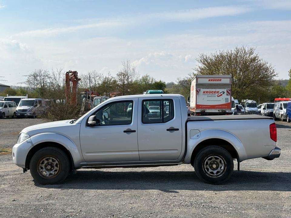 Позашляховик для ЗСУ Nissan Navara Pickup 2.5 DCI King Cab  пробіг: 226700 рік: Juli 2011 Diesel потужність:190 PS коробка: Manuell ціна: 5990 Silber - Фото 2