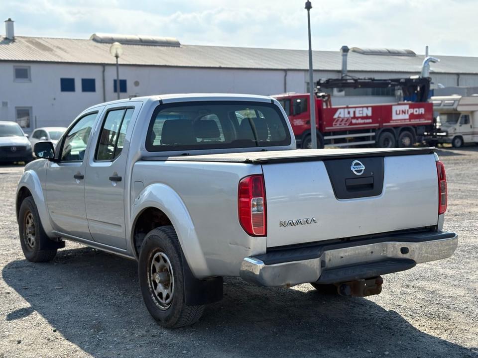 Позашляховик для ЗСУ Nissan Navara Pickup 2.5 DCI King Cab  пробіг: 226700 рік: Juli 2011 Diesel потужність:190 PS коробка: Manuell ціна: 5990 Silber - Фото 3