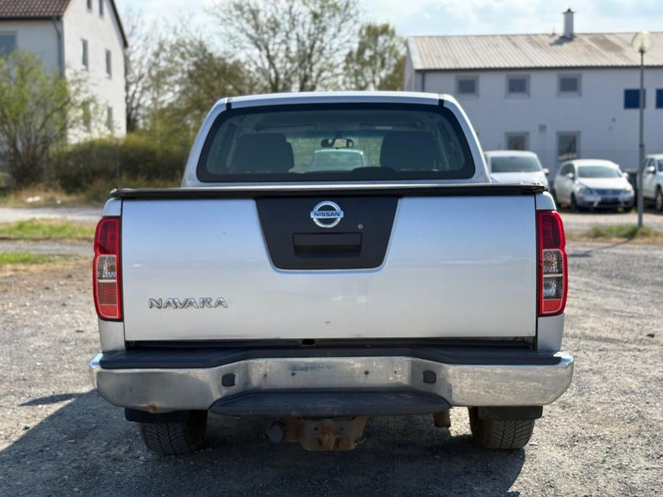 Позашляховик для ЗСУ Nissan Navara Pickup 2.5 DCI King Cab  пробіг: 226700 рік: Juli 2011 Diesel потужність:190 PS коробка: Manuell ціна: 5990 Silber - Фото 4