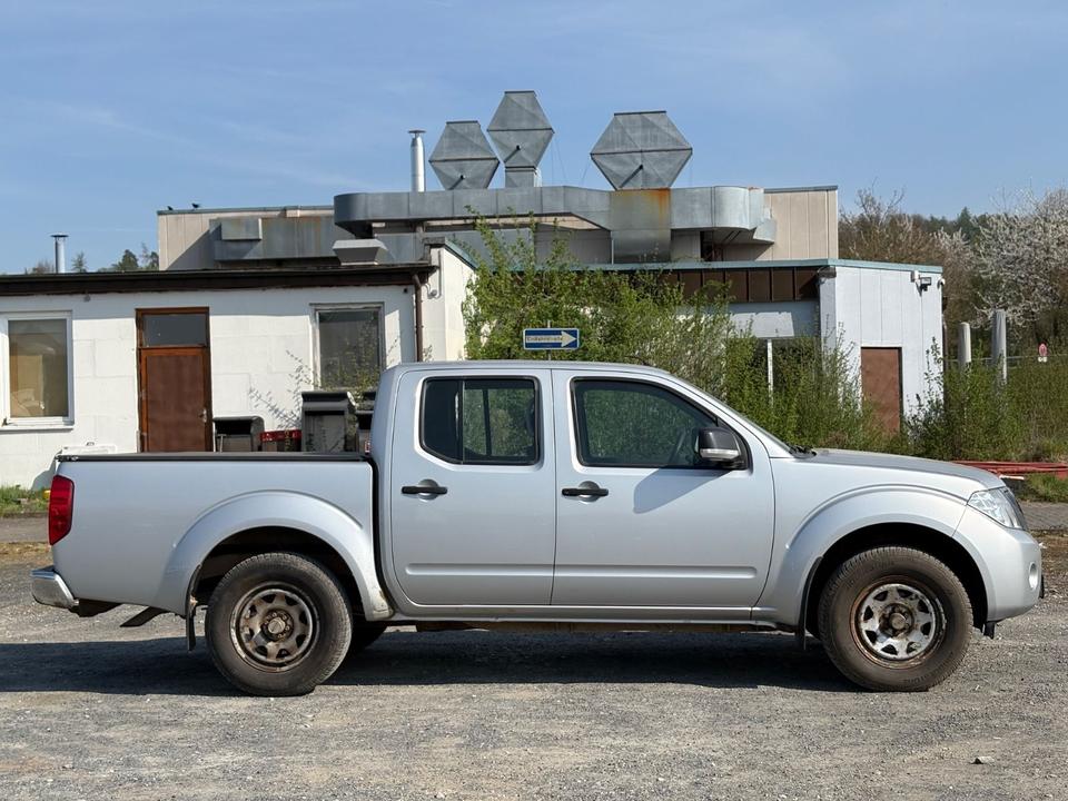 Позашляховик для ЗСУ Nissan Navara Pickup 2.5 DCI King Cab  пробіг: 226700 рік: Juli 2011 Diesel потужність:190 PS коробка: Manuell ціна: 5990 Silber - Фото 6