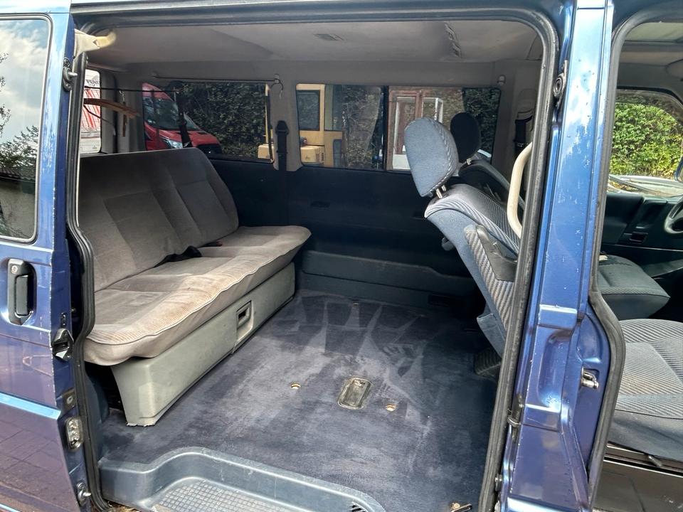 Европейська автіивка для траспортування VW T4 Multivan Caravelle TDI 2,5l  пробіг: 259900 потужність:102 PS Diesel ціна: 3400 - Фото 7