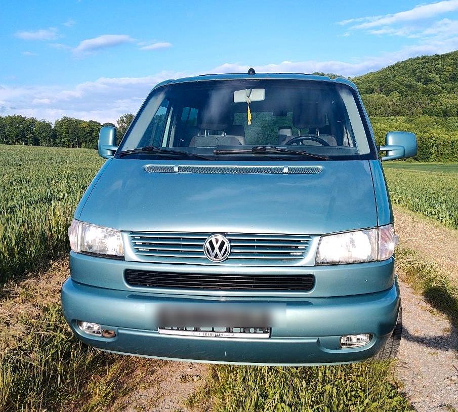 Бус авто Європи з VW T4 Multivan  2,5 TDI пробіг: 373156 рік: Februar 2001 потужність:101 PS потужність:101 PS ціна: 3750 - Фото 1
