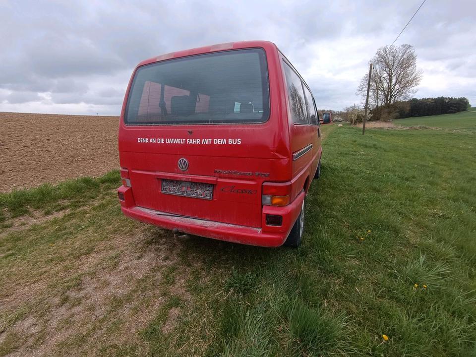 Vw T4 Multivan 2,5 пробіг: 396000 рік: August 1997 Diesel потужність:102 PS коробка: Manuell ціна: 3000 - Фото 5