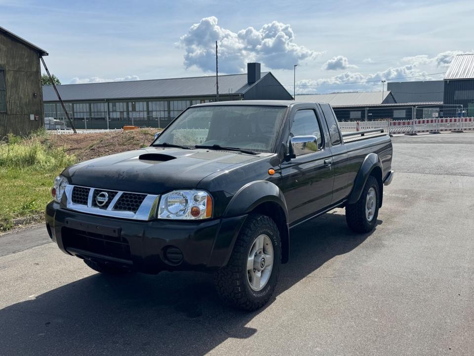 Nissan PickUp klima TD King Cab Navara 4X4 пробіг: 269000 рік: Februar 2005 Diesel потужність:133 PS коробка: Manuell ціна: 4490 - Фото 1