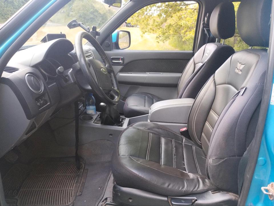 Купити авто для військових Ford Ranger XLT 4x4  пробіг: 250000 рік: Oktober 2010 Diesel коробка: Manuell ціна: 4000 - Фото 6