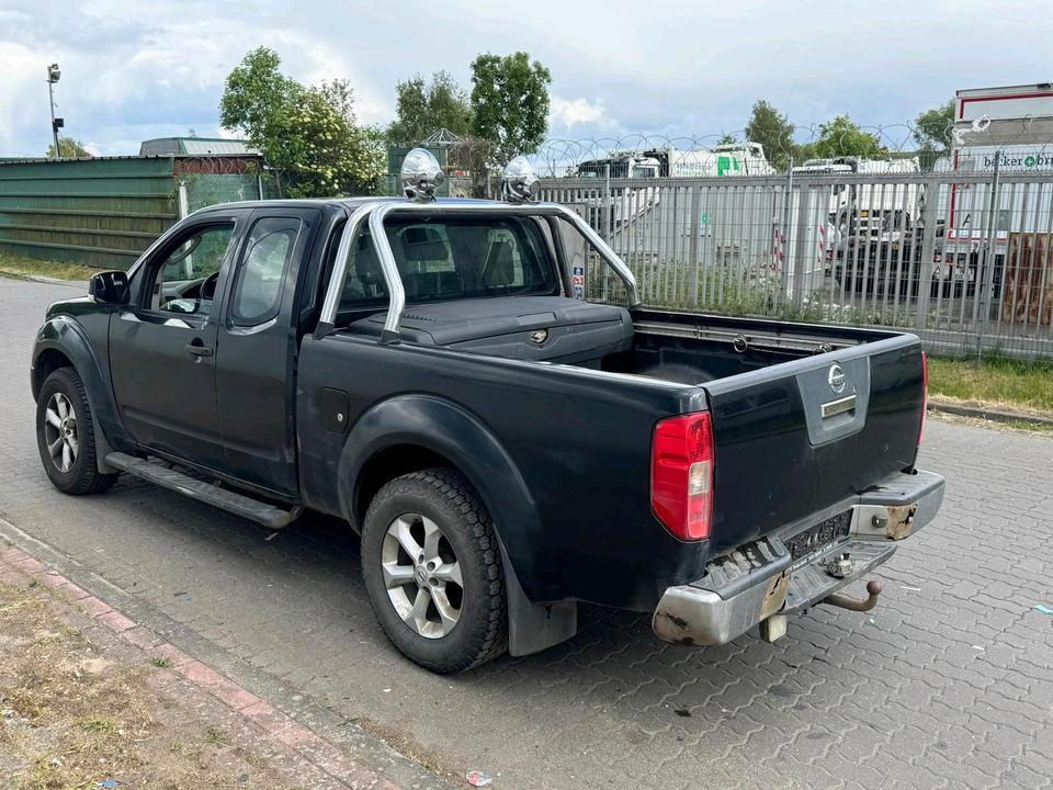 Nissan Navara 2.5l D40  Allrad  4x4 King Cab Klima пробіг: 399000 рік: Juni 2008 Diesel потужність:174 PS коробка: Manuell ціна: 4200 - Фото 3