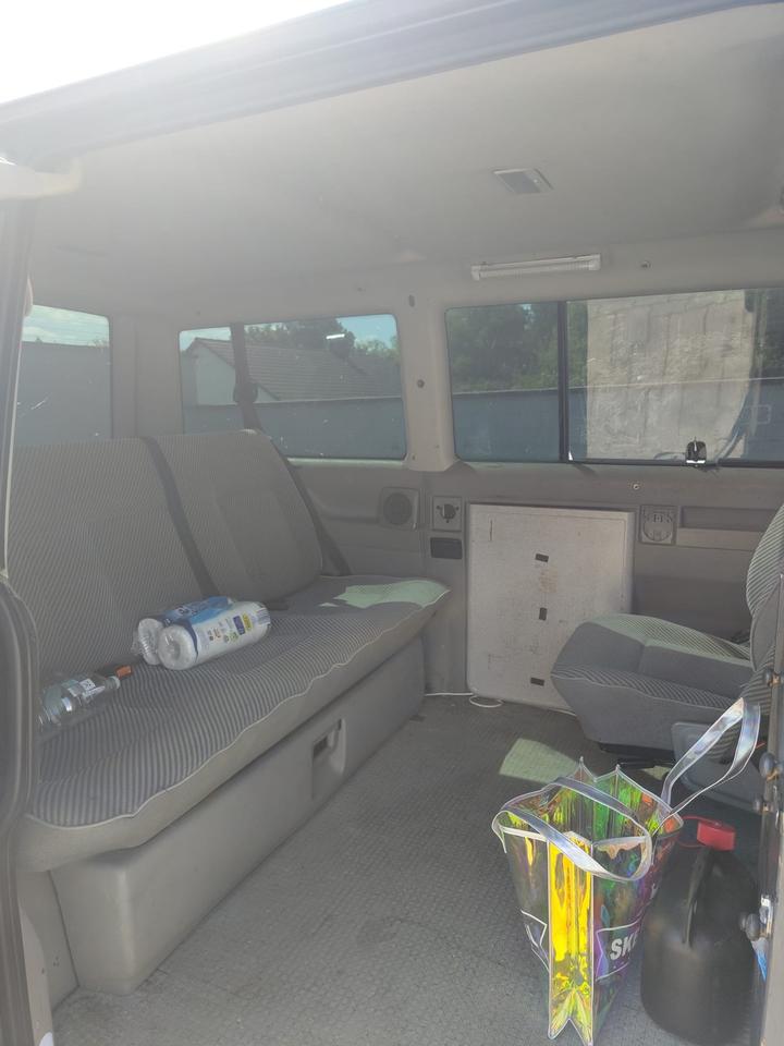 Вжіване авто з Европи Vw t4 Multivan  пробіг: 635000 коробка: Manuell Diesel ціна: 2600 - Фото 4