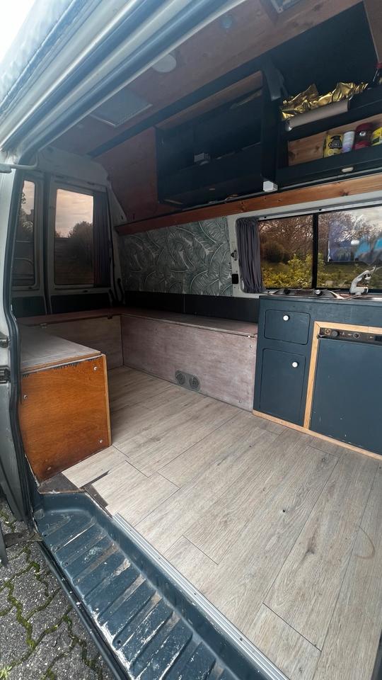 Volkswagen T4 Multivan пробіг: 331000 рік: März 1994 Diesel потужність:77 PS коробка: Manuell ціна: 2500 - Фото 6