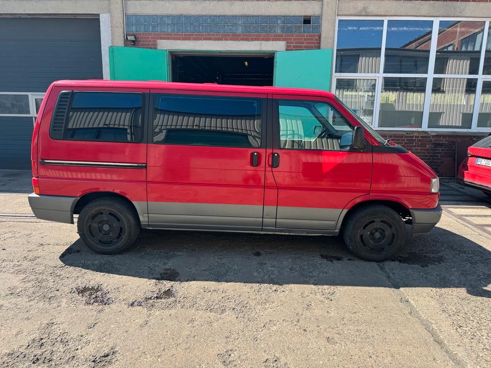 VW T4 Multivan Allstar пробіг: 400000 рік: Mai 1995 Diesel ціна: 3999 - Фото 2