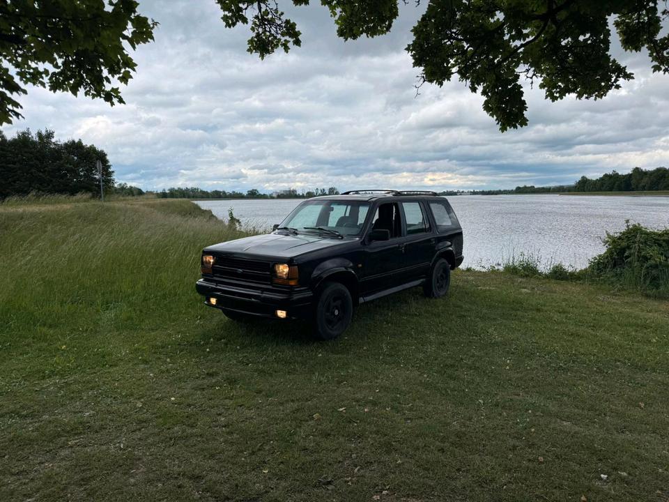 Надійний позашляховик Купити вживане авто з Європи Ford Explorer 4.0  пробіг: 174327 потужність:165 PS Benzin ціна: 5999 коробка: Automatik - Фото 4