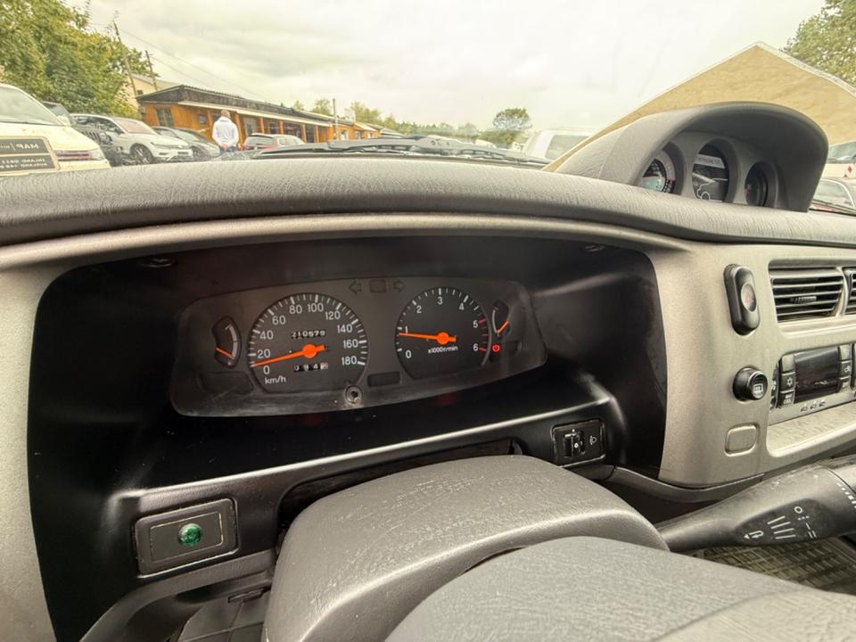 Купити якісне авто з ЄвропиMitsubishi L200 Magnum  TD Intense Club Cab 2500  пробіг: 210579 рік: Dezember 2005 Diesel потужність:116 PS коробка: Manuell ціна: 5990 - Фото 9