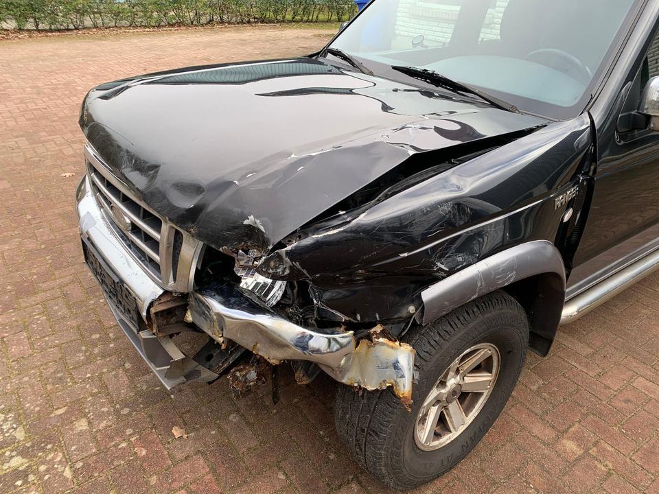 Ford Ranger Doppelkabine 4X4 пробіг: 275761 рік: Mai 2006 Diesel потужність:109 PS коробка: Manuell ціна: 3450 - Фото 4