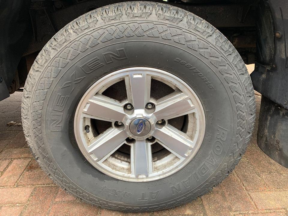 Ford Ranger Doppelkabine 4X4 пробіг: 275761 рік: Mai 2006 Diesel потужність:109 PS коробка: Manuell ціна: 3450 - Фото 7