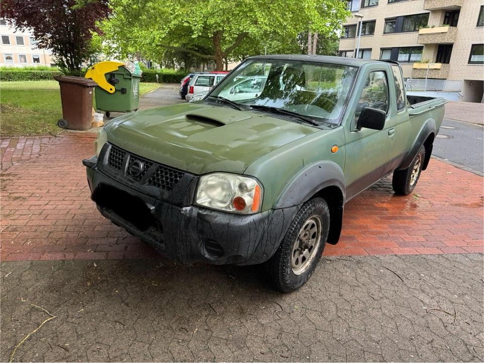 Nissan Navara 2.5 D22 4X4 пробіг: 239000 рік: Dezember 2006 Diesel потужність:134 PS коробка: Manuell ціна: 4000 - Фото 0