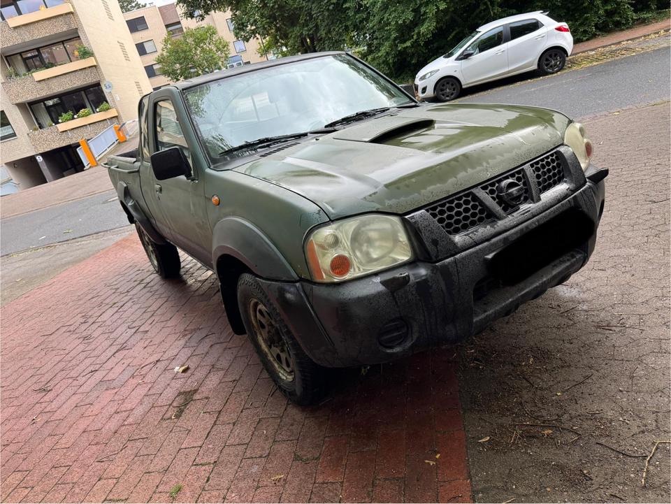 Nissan Navara 2.5 D22 4X4 пробіг: 239000 рік: Dezember 2006 Diesel потужність:134 PS коробка: Manuell ціна: 4000 - Фото 1