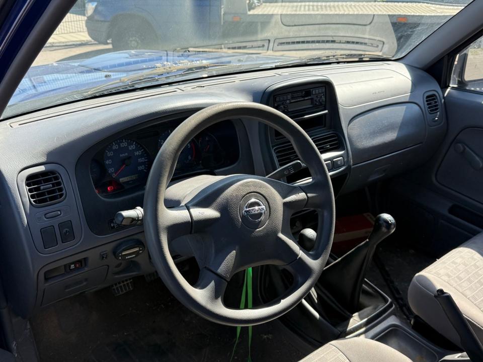 Nissan PickUp  пробіг: 179293 рік: Dezember 2002 Diesel потужність:133 PS коробка: Manuell ціна: 3750 - Фото 4