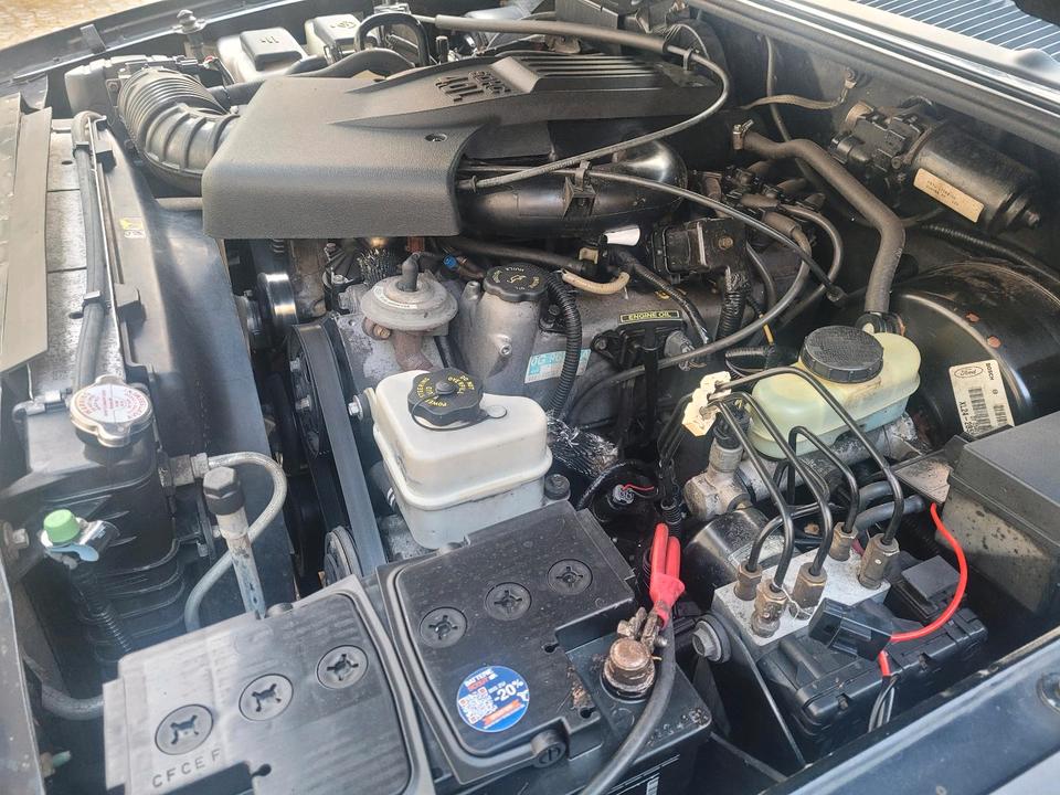 Надійне авто для військових Ford Explorer 4.0  пробіг: 216500 рік: Juli 2000 Benzin потужність:204 PS ціна: 3500 - Фото 9