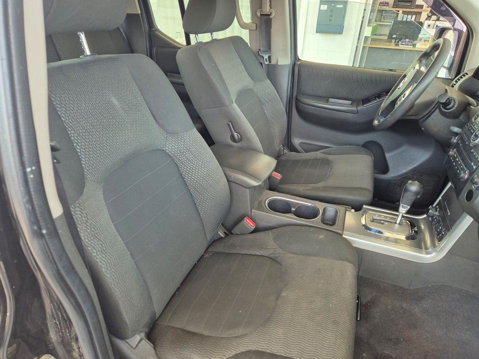 Nissan Navara Pickup Double Cab LE  4X4 рік: März 2011 Diesel потужність:190 PS коробка: Automatik ціна: 4900 - Фото 13