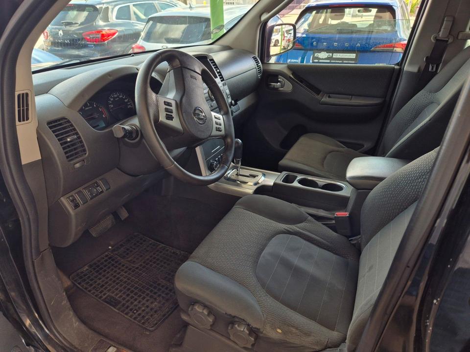 Nissan Navara Pickup Double Cab LE  4X4 рік: März 2011 Diesel потужність:190 PS коробка: Automatik ціна: 4900 - Фото 16