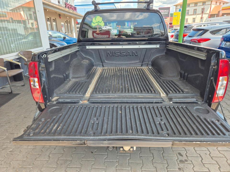 Nissan Navara Pickup Double Cab LE  4X4 рік: März 2011 Diesel потужність:190 PS коробка: Automatik ціна: 4900 - Фото 5