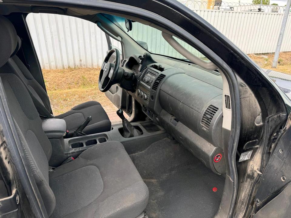 Nissan Navara 2.5l D40  Allrad  4x4 King Cab пробіг: 399000 рік: Juni 2008 Diesel коробка: Manuell ціна: 4200 - Фото 7