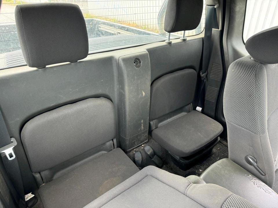 Nissan Navara 2.5l D40  Allrad  4x4 King Cab пробіг: 399000 рік: Juni 2008 Diesel коробка: Manuell ціна: 4200 - Фото 9