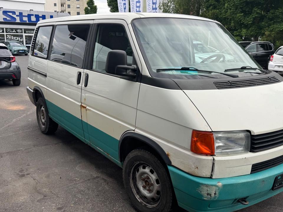 Volkswagen T4 Multivan пробіг: 230000 рік: November 1995 Diesel потужність:68 PS коробка: Manuell ціна: 1299 - Фото 0