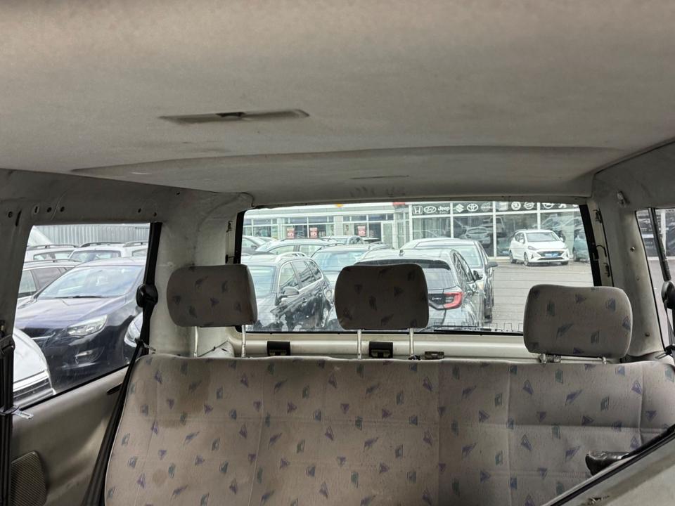 Volkswagen T4 Multivan пробіг: 230000 рік: November 1995 Diesel потужність:68 PS коробка: Manuell ціна: 1299 - Фото 4
