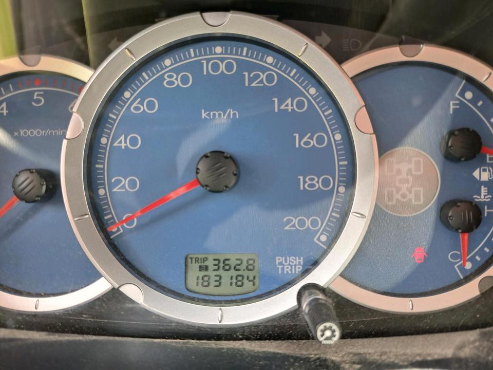 Mitsubishi L200 Pick-up пробіг: 182000 рік: Juni 2007 Diesel потужність:136 PS коробка: Manuell ціна: 5000 Schwarz - Фото 5