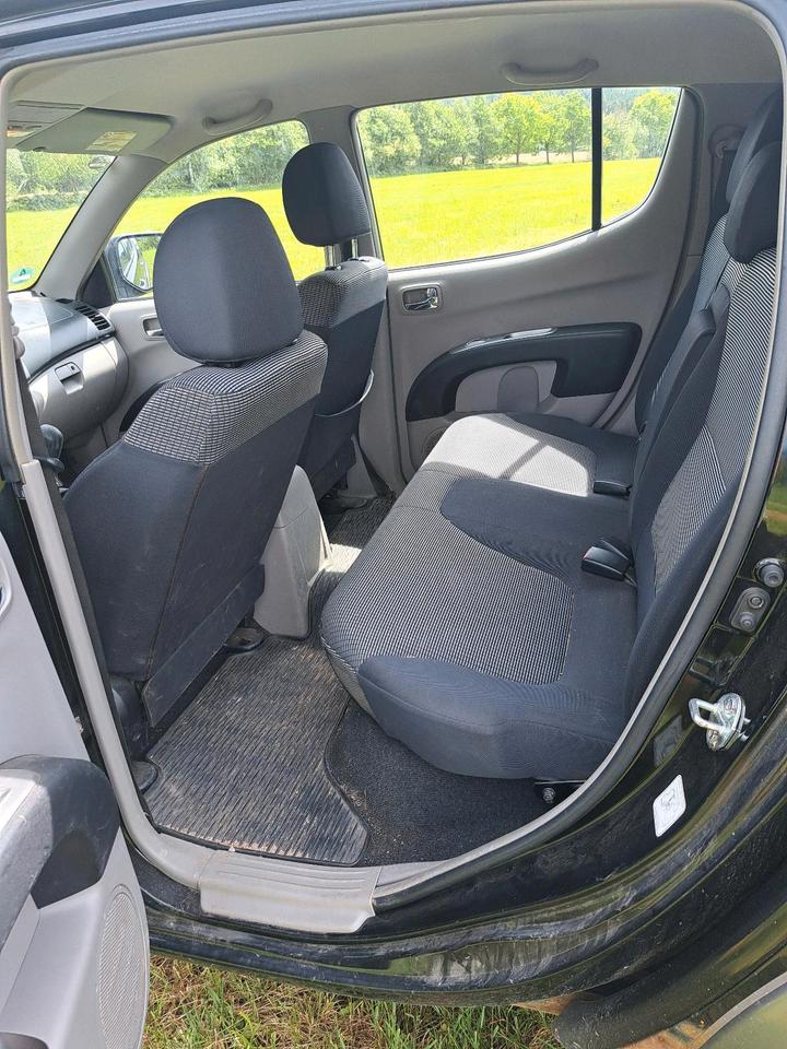 Mitsubishi L200 Pick-up пробіг: 182000 рік: Juni 2007 Diesel потужність:136 PS коробка: Manuell ціна: 5000 Schwarz - Фото 6