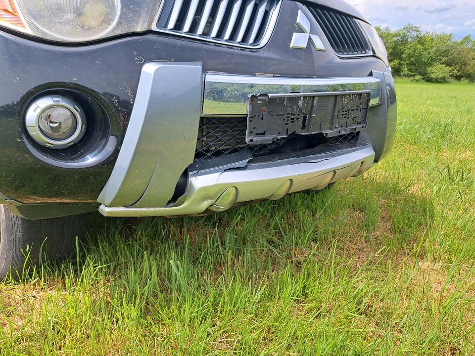 Mitsubishi L200 Pick-up пробіг: 182000 рік: Juni 2007 Diesel потужність:136 PS коробка: Manuell ціна: 5000 Schwarz - Фото 7