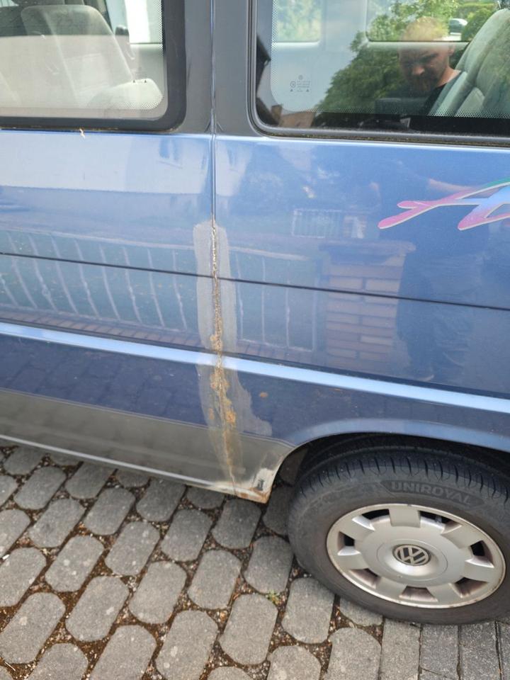 Volkswagen T4 Multivan пробіг: 504000 рік: März 1998 Diesel потужність:102 PS коробка: Manuell ціна: 2470 - Фото 2