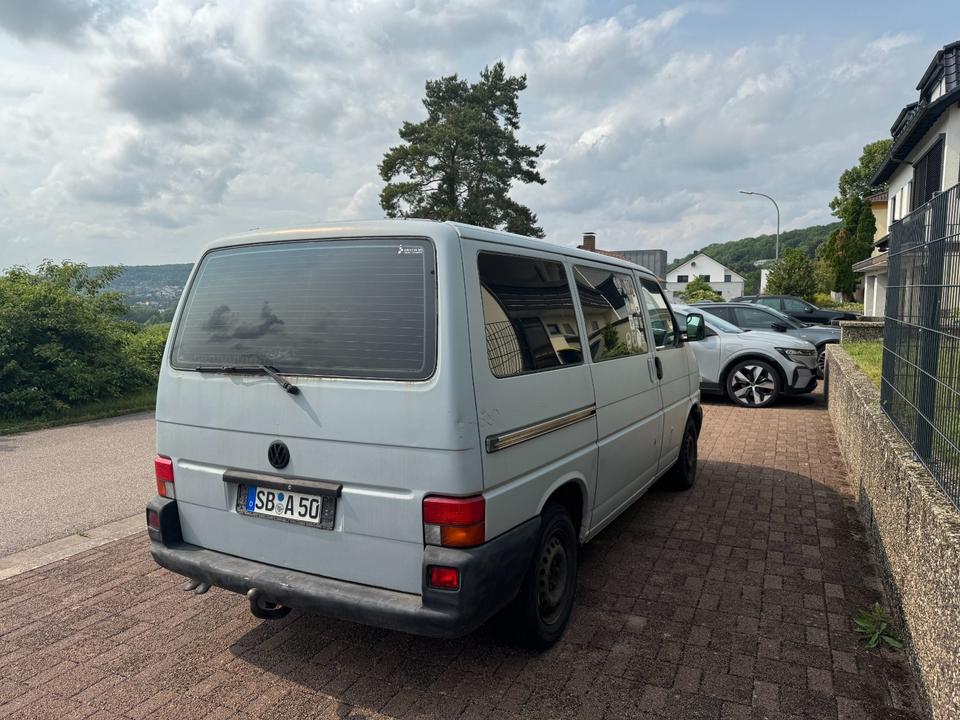 VW T4 Multivan 2.5 TDI пробіг: 483498 рік: März 1998 потужність:102 PS коробка: Manuell ціна: 2500 - Фото 6