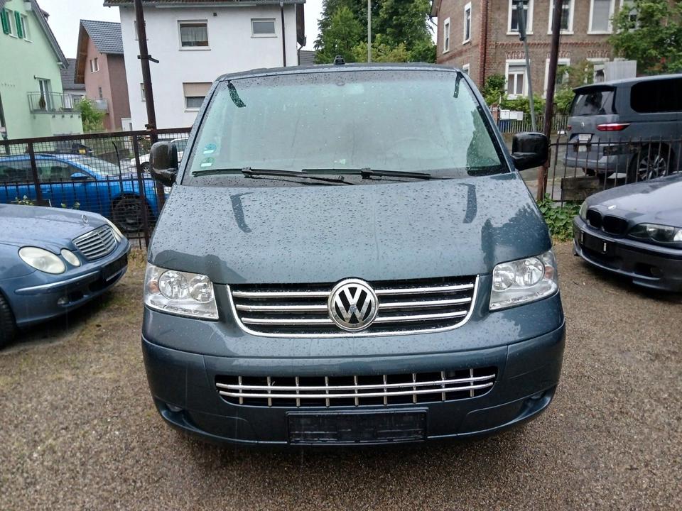 Volkswagen T5 Multivan пробіг: 453000 рік: Dezember 2003 Diesel потужність:174 PS коробка: Manuell ціна: 2950 - Фото 1