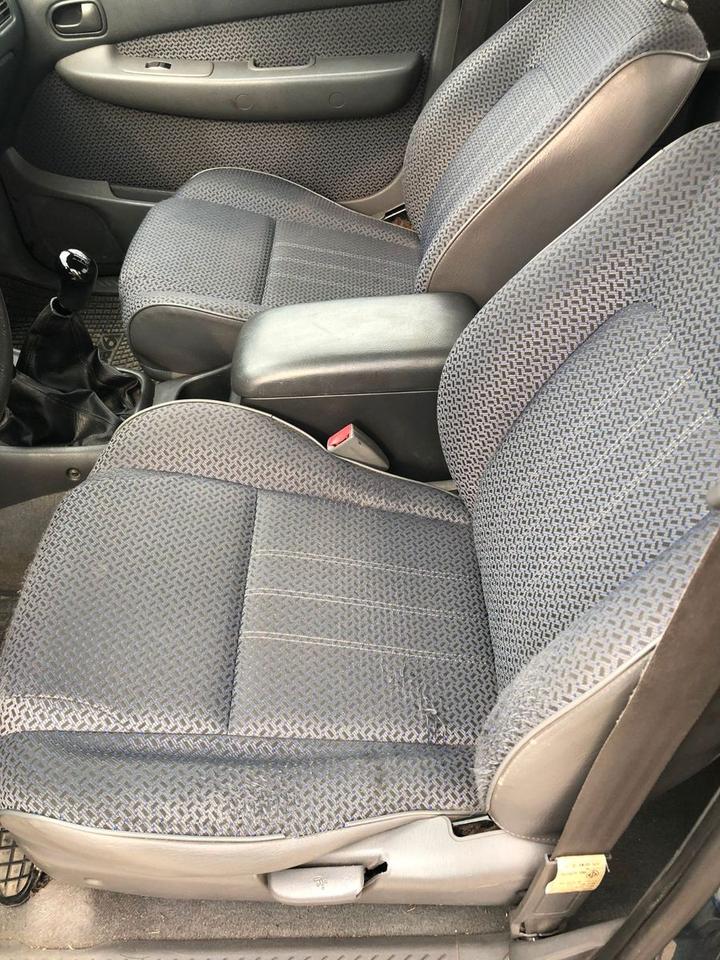 Ford Ranger 4x4 1/2 CAB пробіг: 134676 рік: März 2004 Diesel потужність:109 PS коробка: Manuell ціна: 4850 - Фото 5