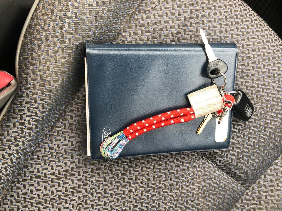 Ford Ranger 4x4 1/2 CAB пробіг: 134676 рік: März 2004 Diesel потужність:109 PS коробка: Manuell ціна: 4850 - Фото 9