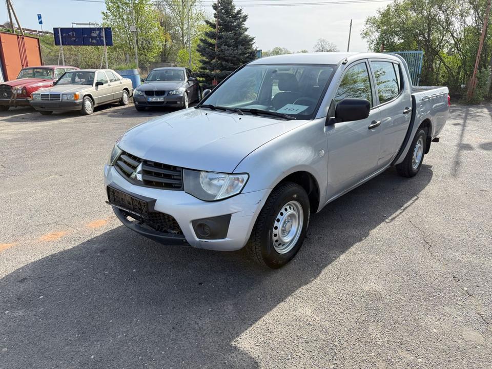 Mitsubishi L200 Inform Doppelkabine 2WD пробіг: 143867 рік: August 2010 Diesel потужність:128 PS коробка: Manuell ціна: 5990 - Фото 1