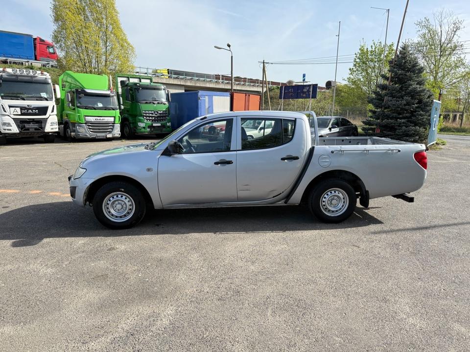 Mitsubishi L200 Inform Doppelkabine 2WD пробіг: 143867 рік: August 2010 Diesel потужність:128 PS коробка: Manuell ціна: 5990 - Фото 2