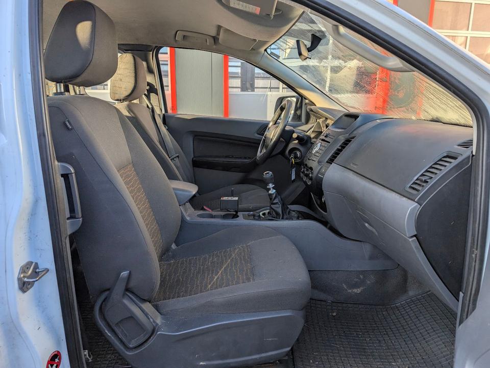 Ford Ranger XL 4x4/Schneeschieber/TÜV10.2025 пробіг: 195000 рік: November 2015 Diesel потужність:125 PS коробка: Manuell ціна: 5950 - Фото 11