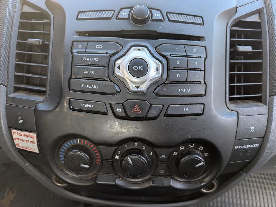 Ford Ranger XL 4x4/Schneeschieber/TÜV10.2025 пробіг: 195000 рік: November 2015 Diesel потужність:125 PS коробка: Manuell ціна: 5950 - Фото 16