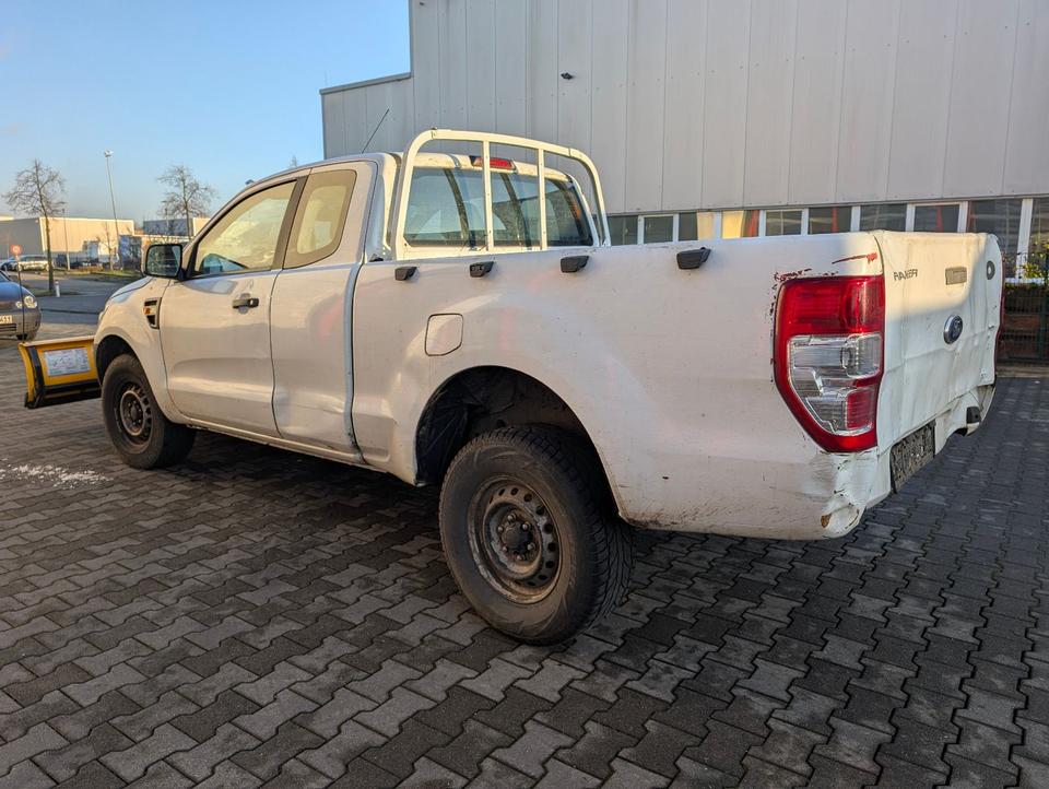 Ford Ranger XL 4x4/Schneeschieber/TÜV10.2025 пробіг: 195000 рік: November 2015 Diesel потужність:125 PS коробка: Manuell ціна: 5950 - Фото 2