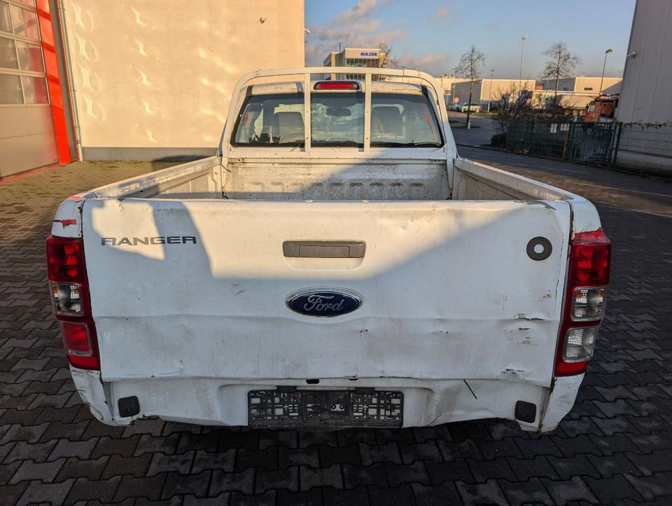 Ford Ranger XL 4x4/Schneeschieber/TÜV10.2025 пробіг: 195000 рік: November 2015 Diesel потужність:125 PS коробка: Manuell ціна: 5950 - Фото 3