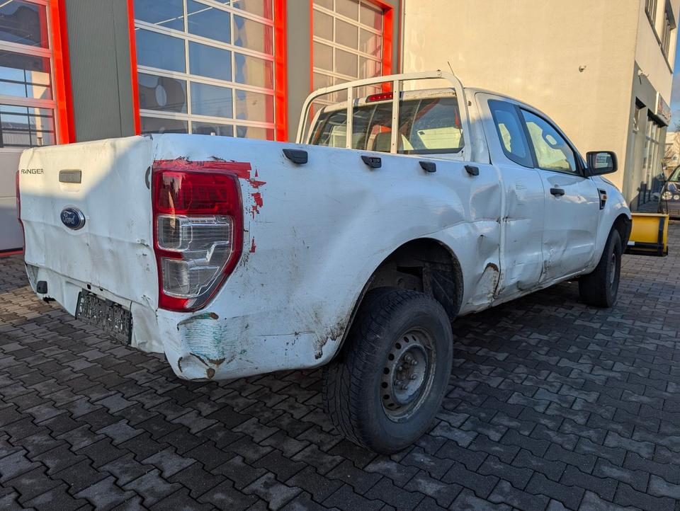 Ford Ranger XL 4x4/Schneeschieber/TÜV10.2025 пробіг: 195000 рік: November 2015 Diesel потужність:125 PS коробка: Manuell ціна: 5950 - Фото 4