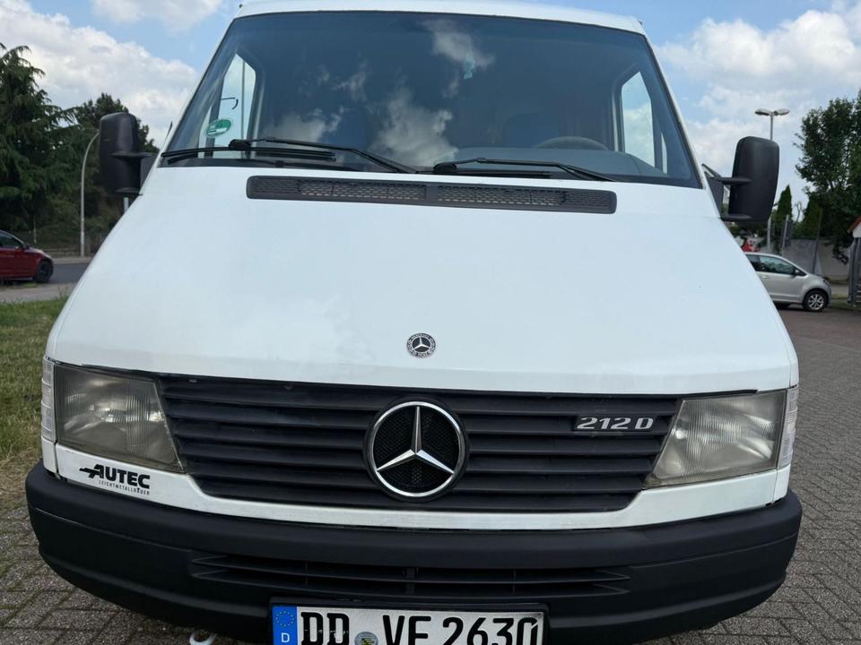 Mercedes-Benz Sprinter 3,0CDI Allrad 4x4  пробіг: 270000 рік: Oktober 1996 Diesel потужність:122 PS коробка: Manuell ціна: 4800 Weiß - Фото 18
