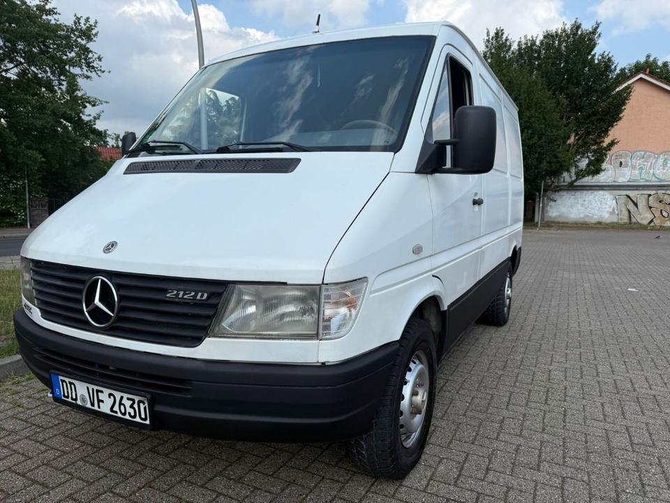 Mercedes-Benz Sprinter 3,0CDI Allrad 4x4  пробіг: 270000 рік: Oktober 1996 Diesel потужність:122 PS коробка: Manuell ціна: 4800 Weiß - Фото 20